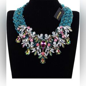 Jerollin simulated pearl body necklace fashion collar bib necklace NWT